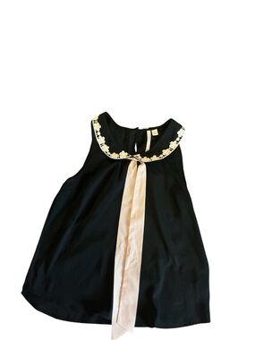 LC Lauren Conrad Black Sleeveless Top with Cream Floral Lace Peter Pan Collar